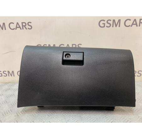 Кришка бардачка Mazda 6 GH 2007-2012 р. ( GS1D - 64161 )