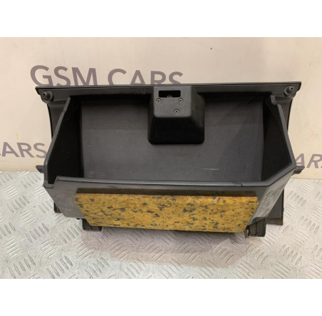 Кришка бардачка Mazda 6 GH 2007-2012 р. ( GS1D - 64161 )