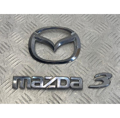 Емблема марки Mazda 3 BK седан