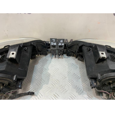Фара права Mazda 5 2005-210