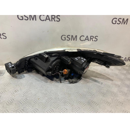 Фара права Mazda 5 2005-210