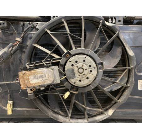 Дифузор з вентилятором Mazda 3 BK 2003-2008 р. ( 1 137 328 148 )