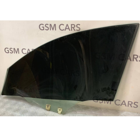 Скло переднє праве седан Mazda 3 BK 2003-2009 р.