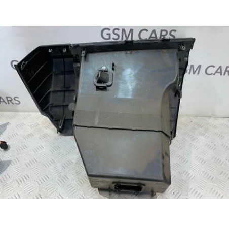 Бардачок Mazda 3 BK 2003-2008 р.