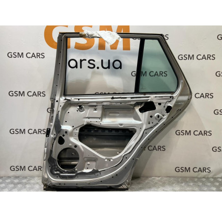 Передня права дверь Mercedes W203 