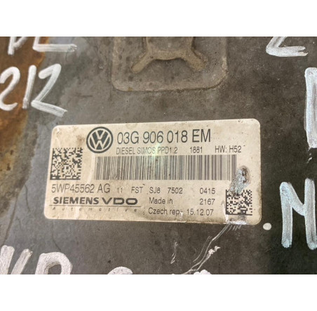 Блок керування (ЕБУ) двигуном 2.0 D. VW Passat B6