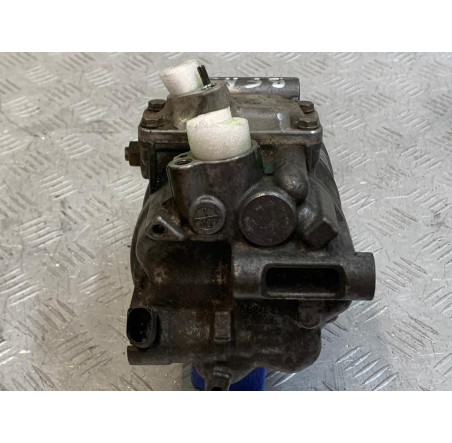 Компресор кондиціонера Volkswagen Passat B6 2.0 D. ( 1K0820859F ) 