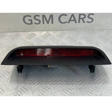 Стоп сигнал ( дублюючий ) Mazda 6 GG 05-08 седан 