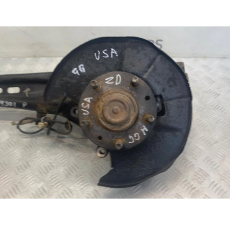 Цапфа задня права в зборі зі ступицею Mazda 6 GG  USA ( 037 906 283 D )