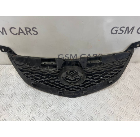 Решітка радіатора Mazda 6 GG 02-05 