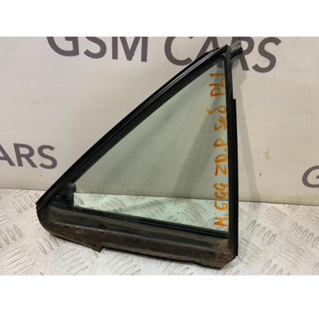 Скло трикутник праве сідан Mazda 6 2002-2007